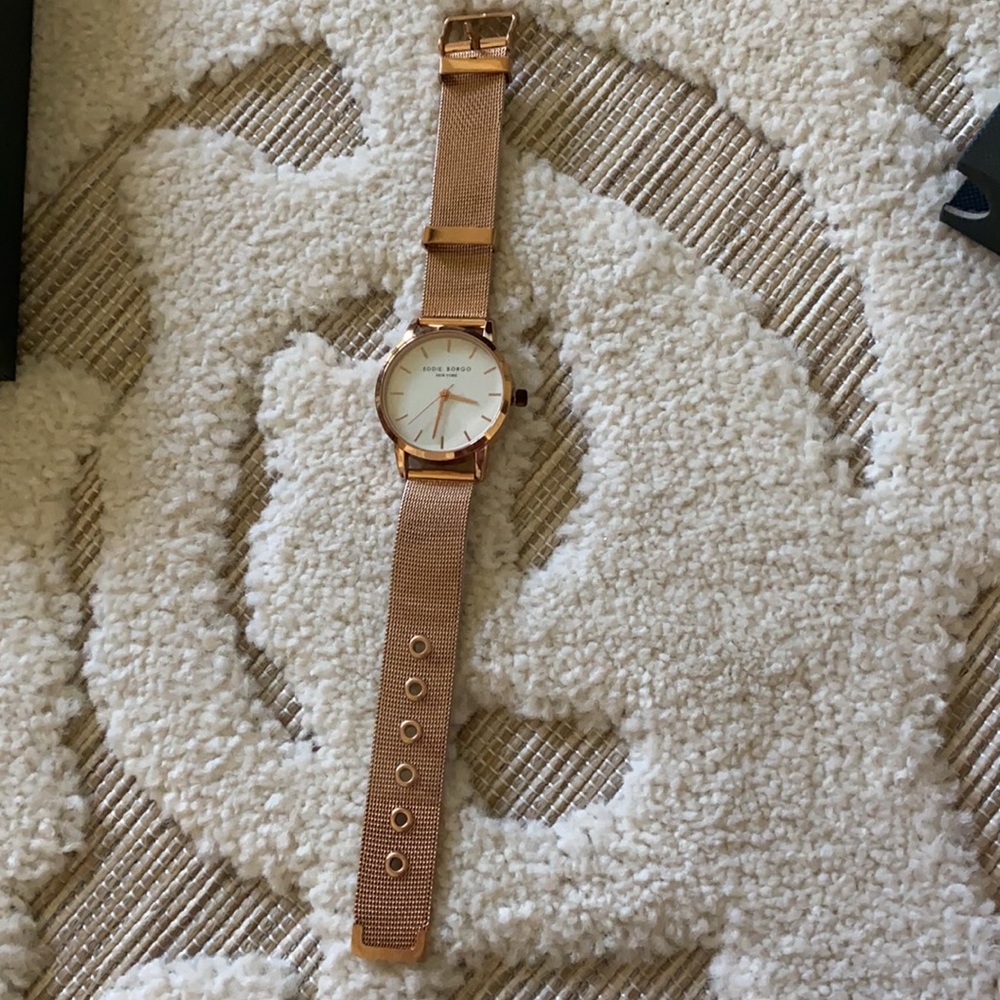 Rose Gold watch - Picture 3 of 3